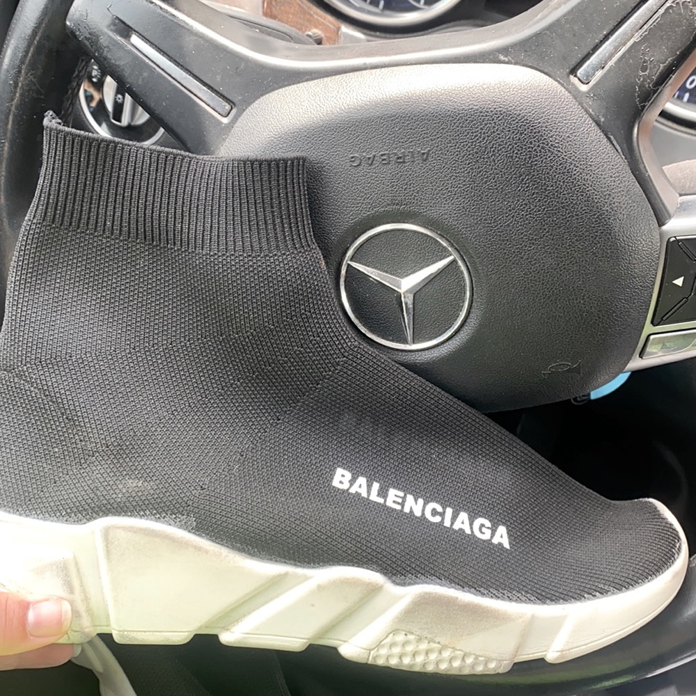 Balenciaga 9.5